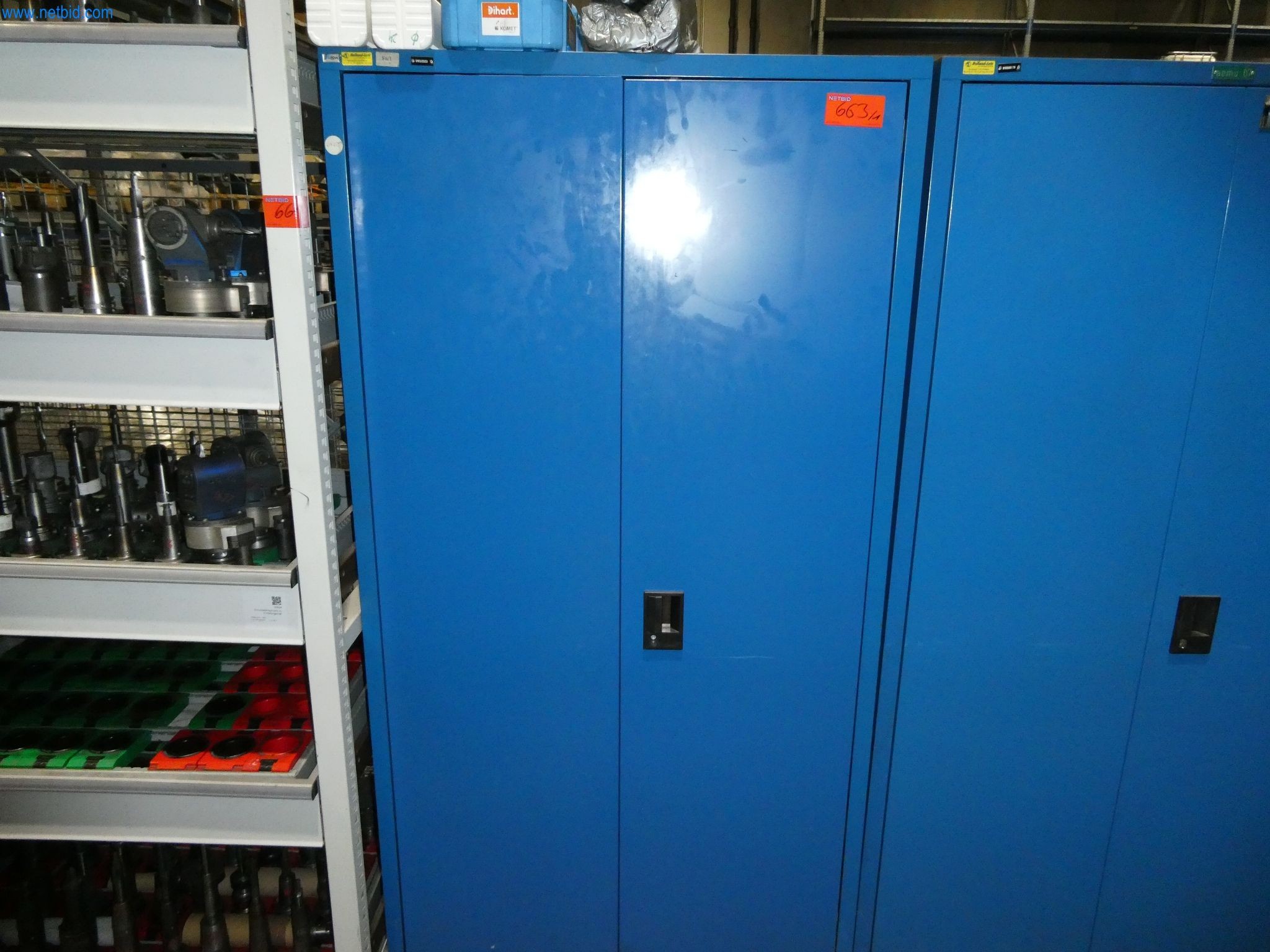 Werkzeugschrank m. Werkzeugaufnahmen